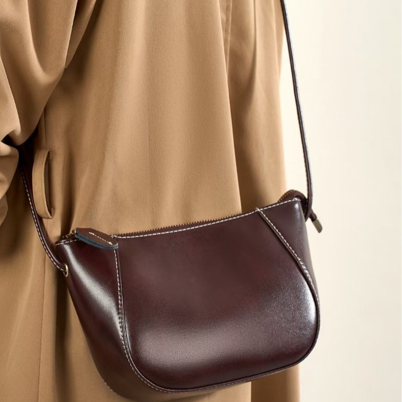 Luxury Bags Everyday - حقيبة كتف عصرية بسيطة للنساء مصنوعة