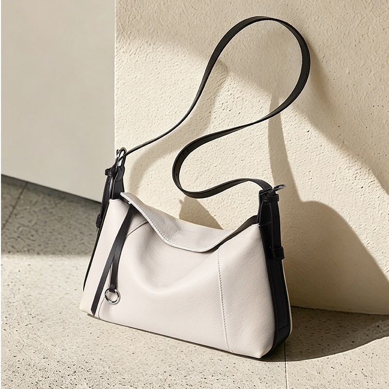 Luxury Bags Everyday - حقيبة يد فاخرة من جلد البقر