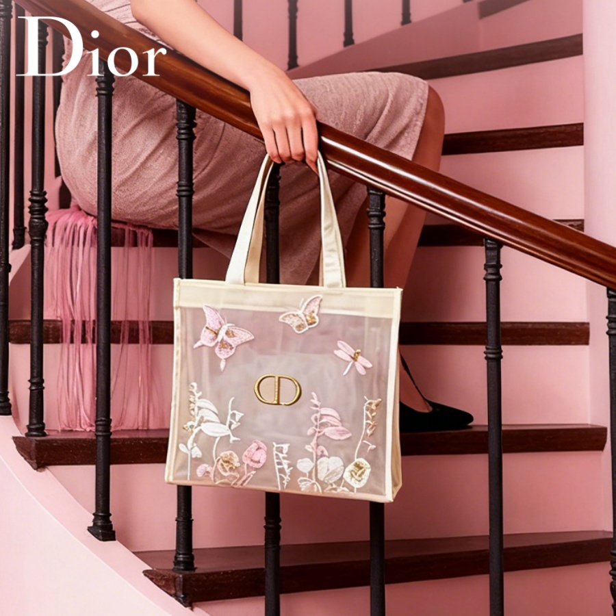 حقيبة كريستيان ديور الفاخرة شب - مراجعة Luxury Bags Brands وسعره