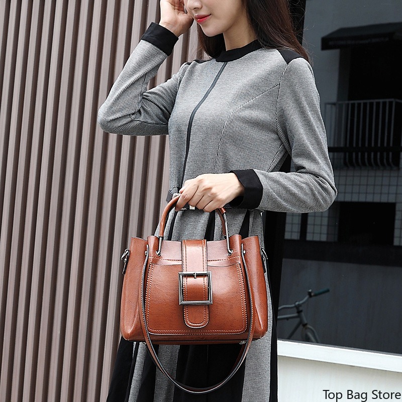 حقيبة كتف كبيرة كلاسيكية أنيقة - مراجعة Luxury Bags Everyday وسعره