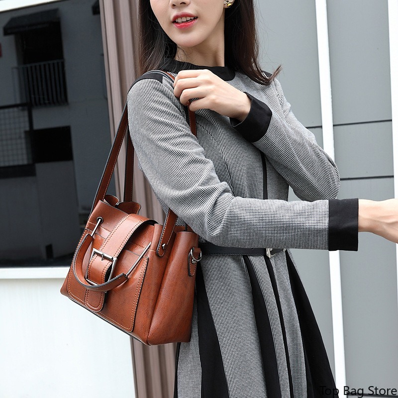 حقيبة كتف كبيرة كلاسيكية أنيقة - مراجعة Luxury Bags Everyday وسعره