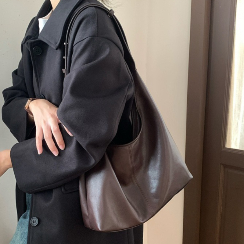 حقيبة كتف كلاسيكية يومية للنسا - مراجعة Luxury Bags Everyday وسعره