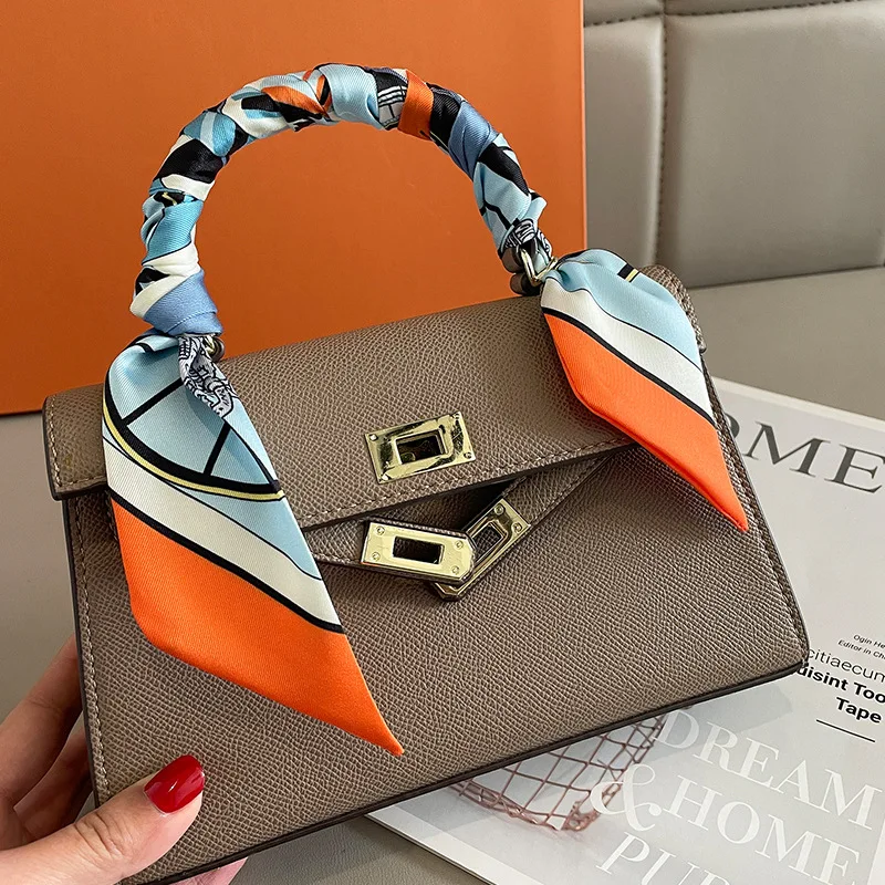 العلامة التجارية الفاخرة حقيبة - مراجعة Luxury Bags Brands وسعره