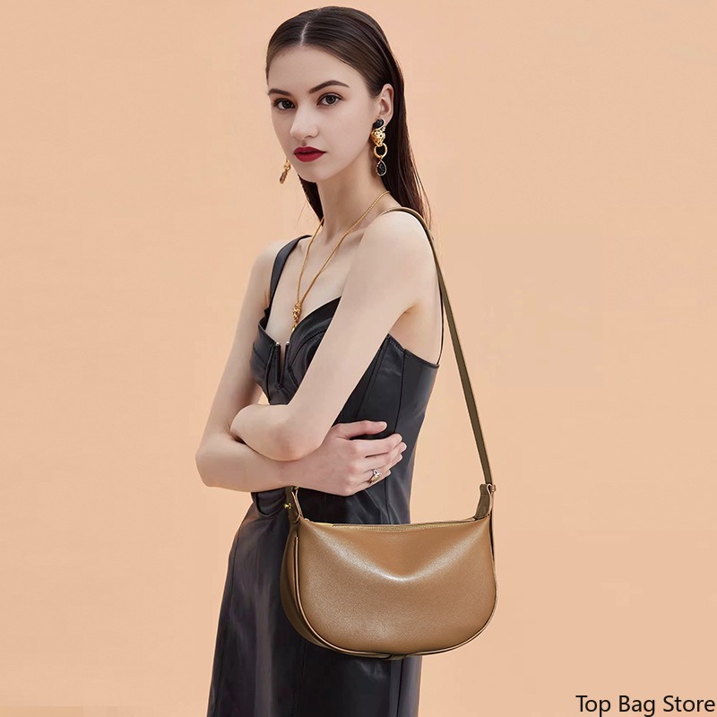 حقيبة كتف نسائية بتصميم هلالي  - مراجعة Luxury Bags Everyday وسعره